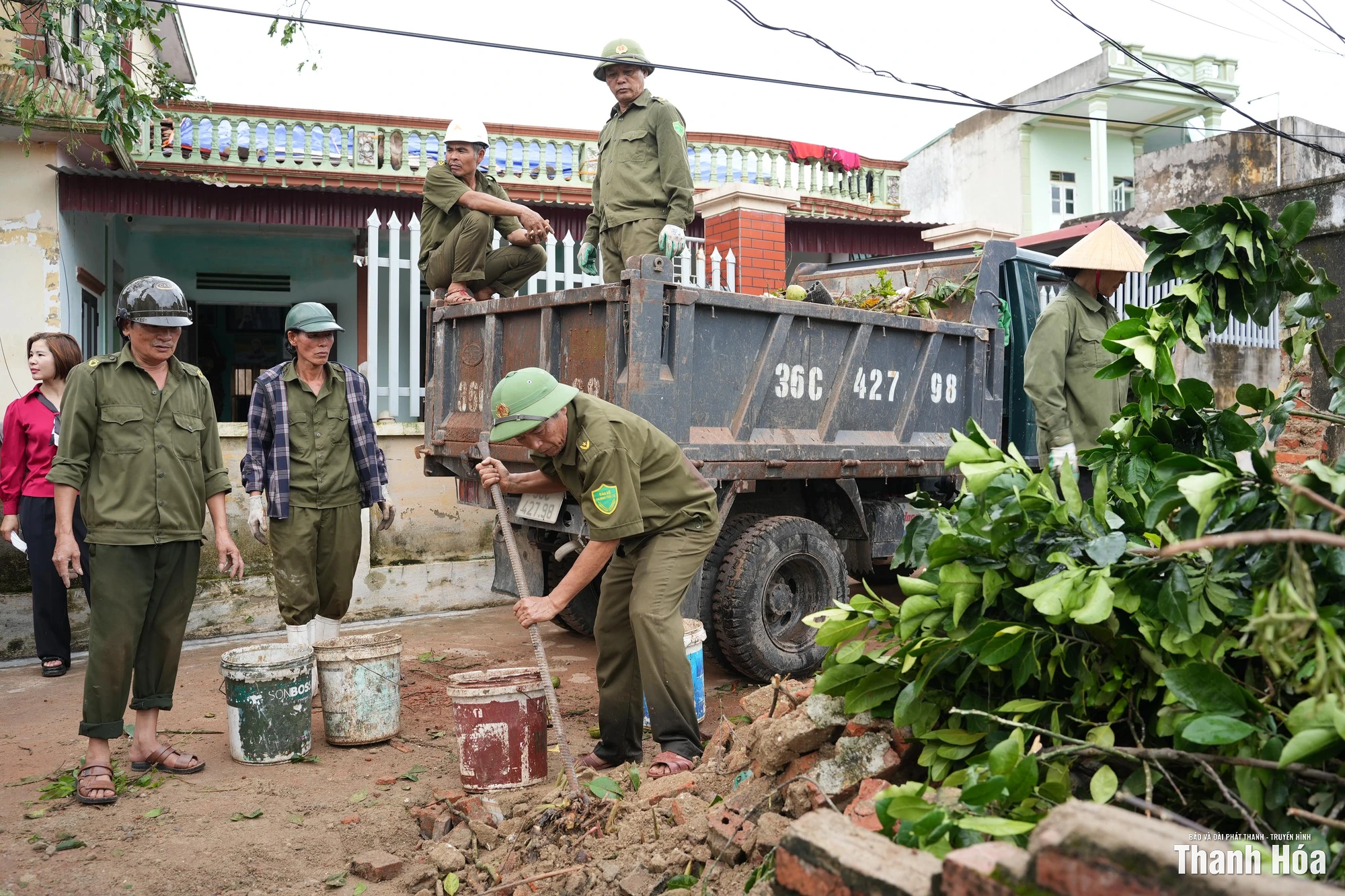 Xã Hoằng Giang nỗ lực khắc phục hậu quả sau cơn bão số 10