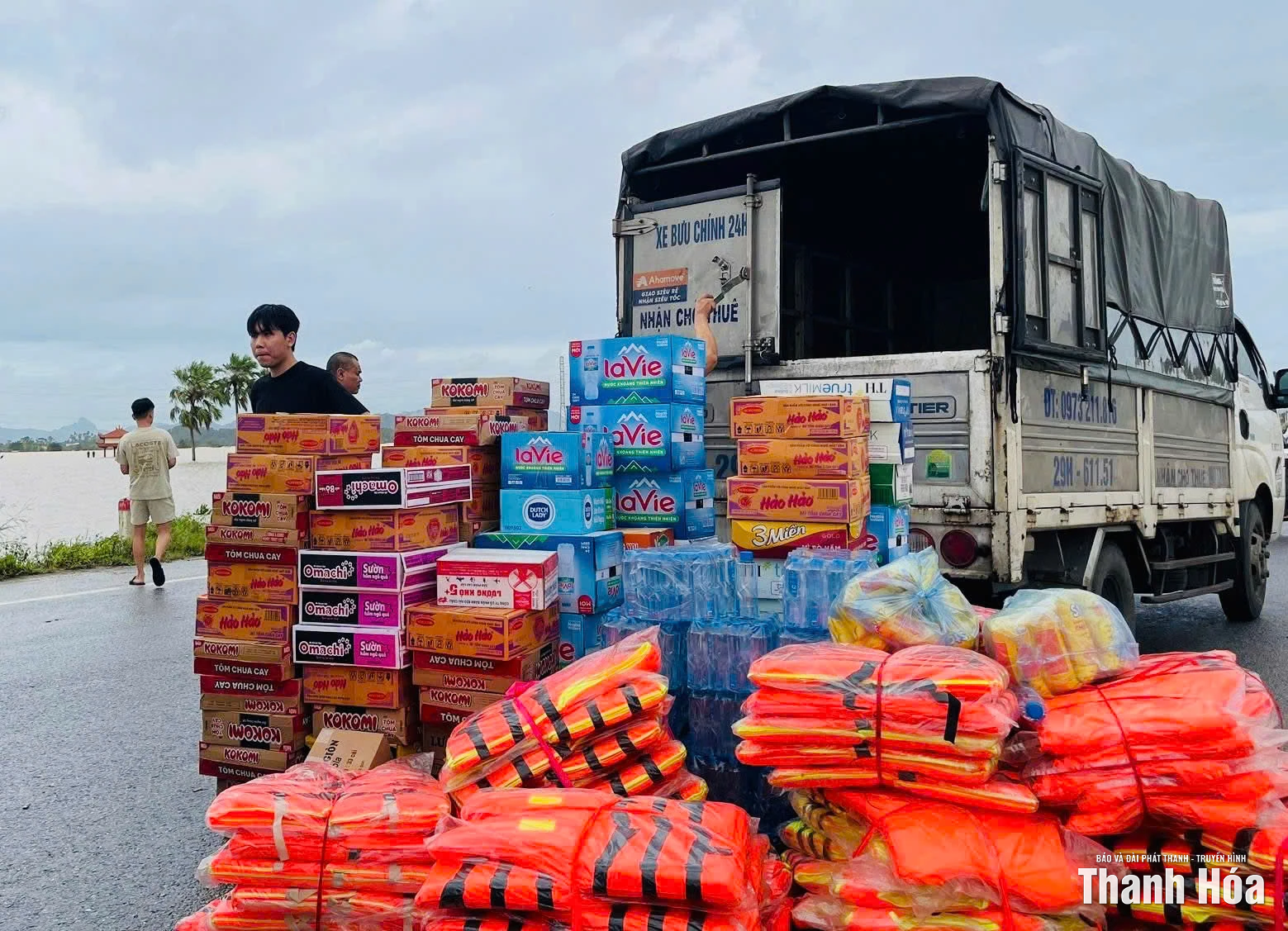 Trong vùng tâm lũ!