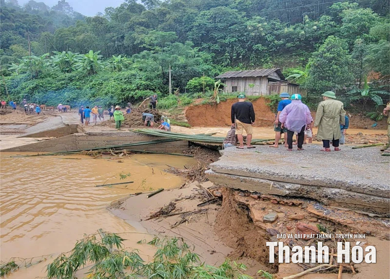 Xã Sơn Điện khắc phục hậu quả bão số 10