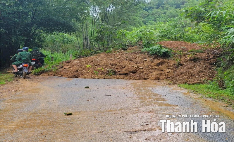 Xã Sơn Điện khắc phục hậu quả bão số 10