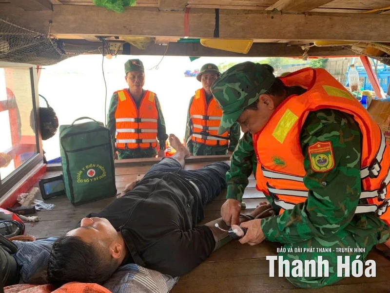 Bộ đội Biên phòng Thanh Hóa phối hợp kịp thời cứu hộ tàu gặp nạn trên biển