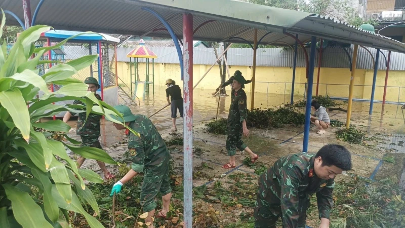 “Lo việc nước trước, nghĩ việc nhà sau”