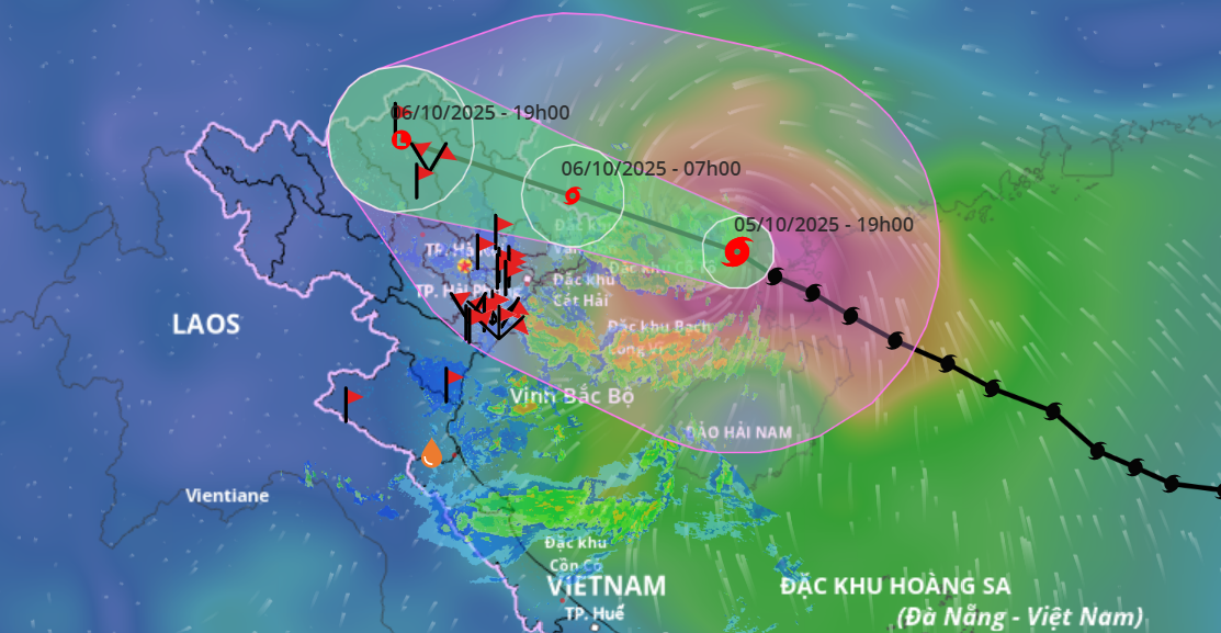 Tối nay, bão số 11 đã đi vào Vịnh Bắc Bộ, giật cấp 15