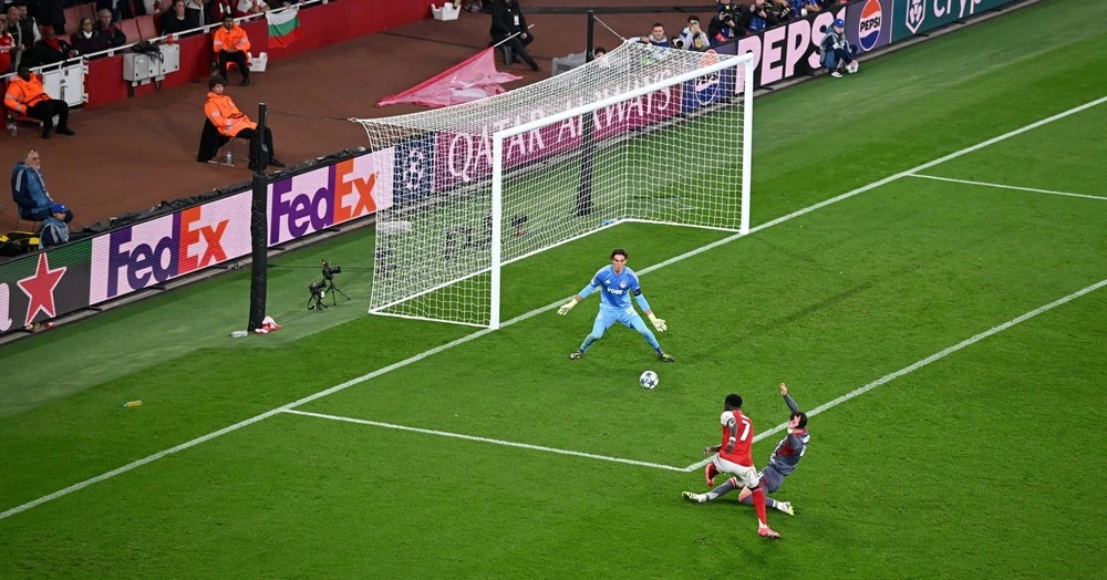 Huy Hoàng giành cú đúp HCV tại giải bơi châu Á 2025; Barca gục ngã trước PSG