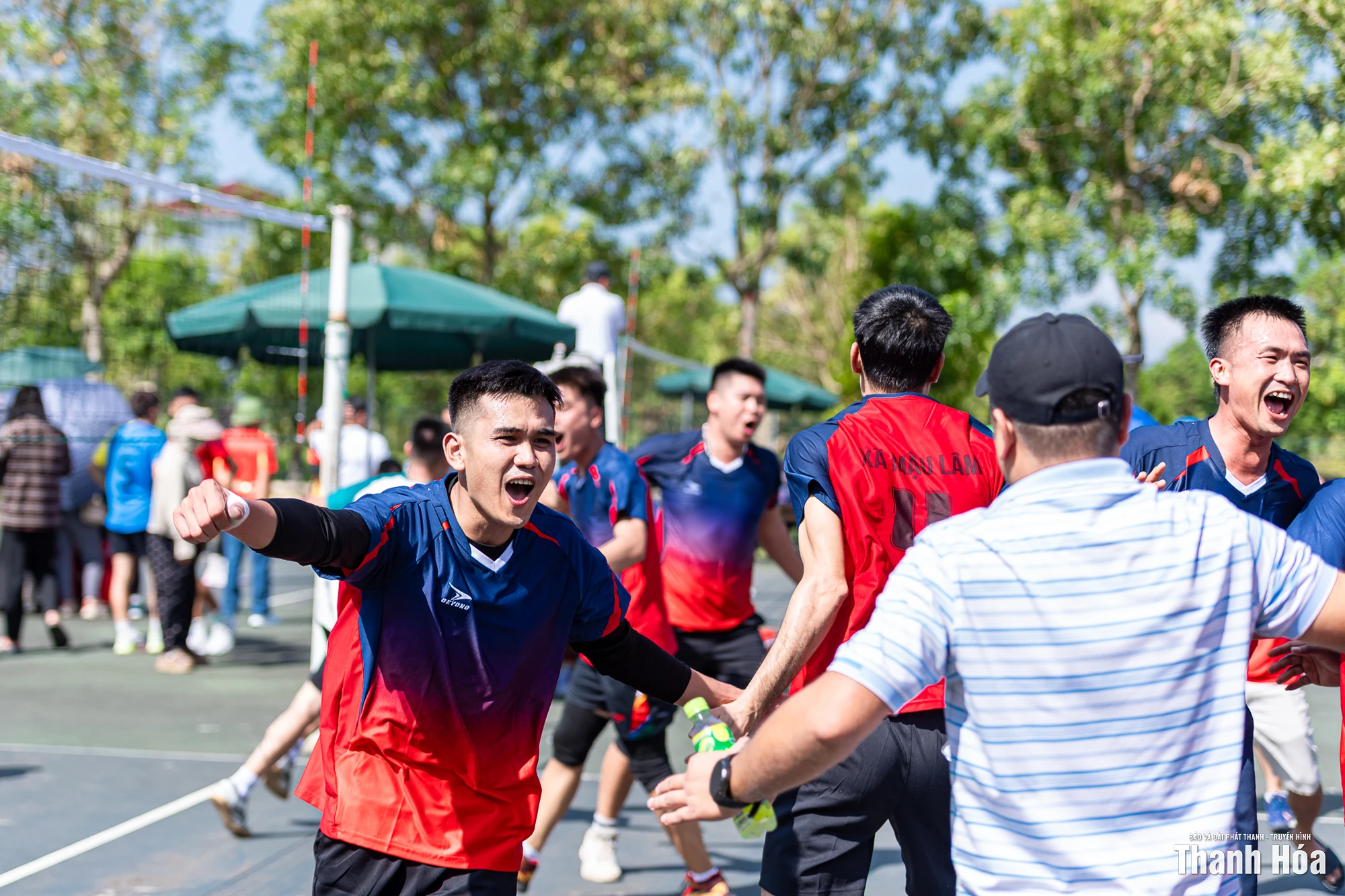 Khai mạc các môn tung còn, đẩy gậy, bắn nỏ, kéo co và bóng chuyền Đại hội TDTT tỉnh Thanh Hóa