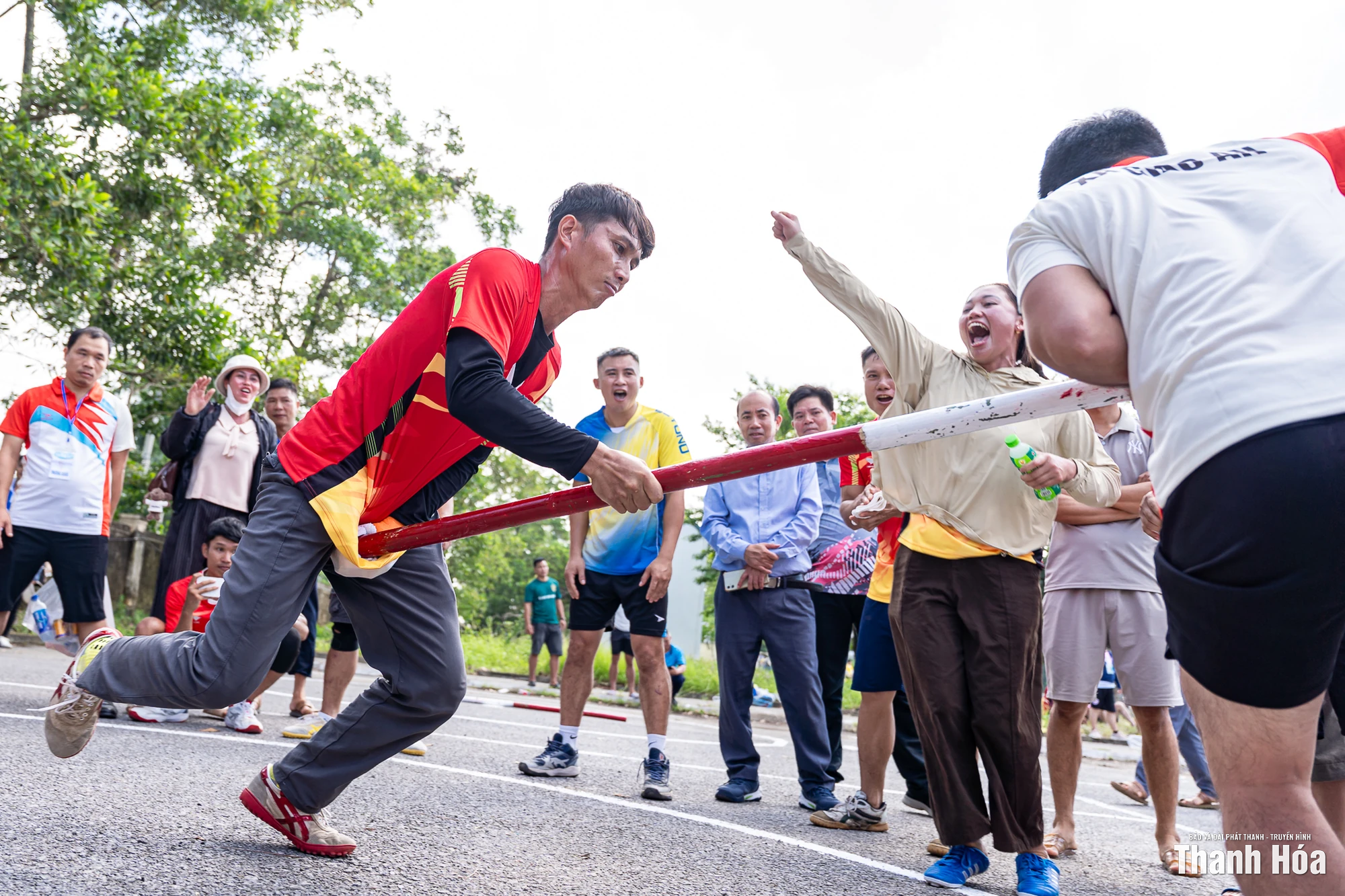 Khai mạc các môn tung còn, đẩy gậy, bắn nỏ, kéo co và bóng chuyền Đại hội TDTT tỉnh Thanh Hóa