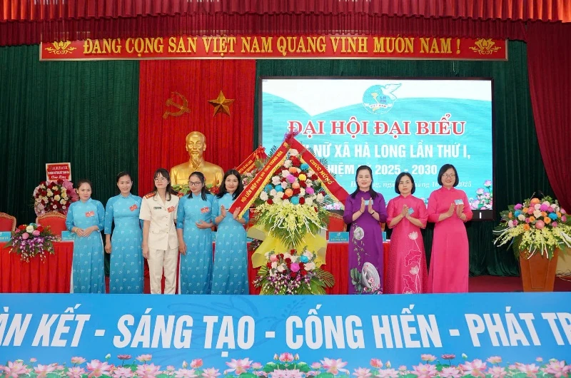 Phụ nữ xã Hà Long tích cực tham gia xây dựng Đảng, hệ thống chính trị