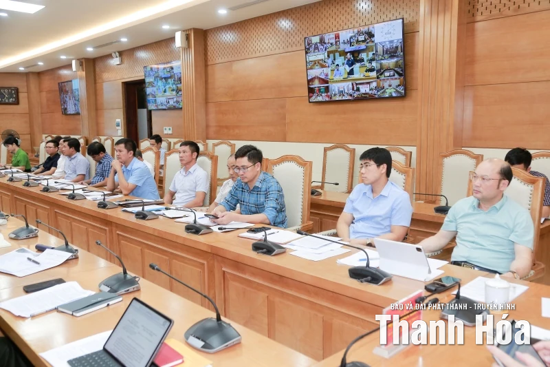 Thực hiện mọi biện pháp chống khai thác hải sản bất hợp pháp, không báo cáo và không theo quy định