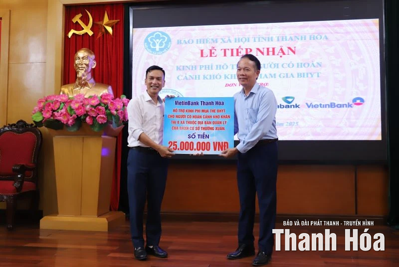 Hỗ trợ đóng BHYT cho người dân khó khăn tại 42 xã