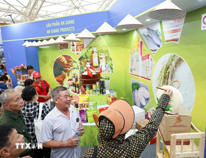 Hội chợ mùa Thu 2025 - Hội chợ ba nhất đầu tiên tại Việt Nam