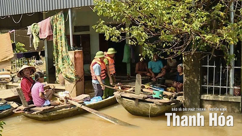 Ổn định cuộc sống, bảo vệ sức khỏe người dân sau mưa lũ