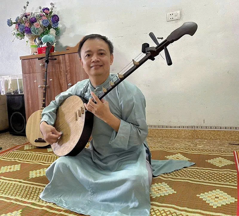 Người giữ hồn đàn nguyệt xứ Thanh