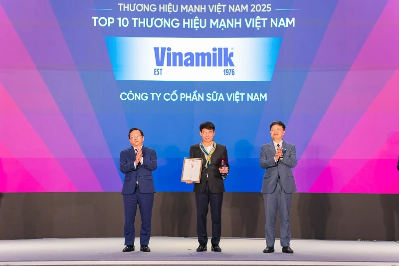 Dẫn đầu xu thế phát triển mới, Vinamilk tự hào là 1 trong 10 Thương hiệu mạnh Việt Nam 2025