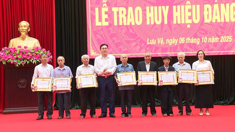 Xã Lưu Vệ quán triệt, triển khai Nghị quyết Đại hội đại biểu Đảng bộ xã lần thứ I