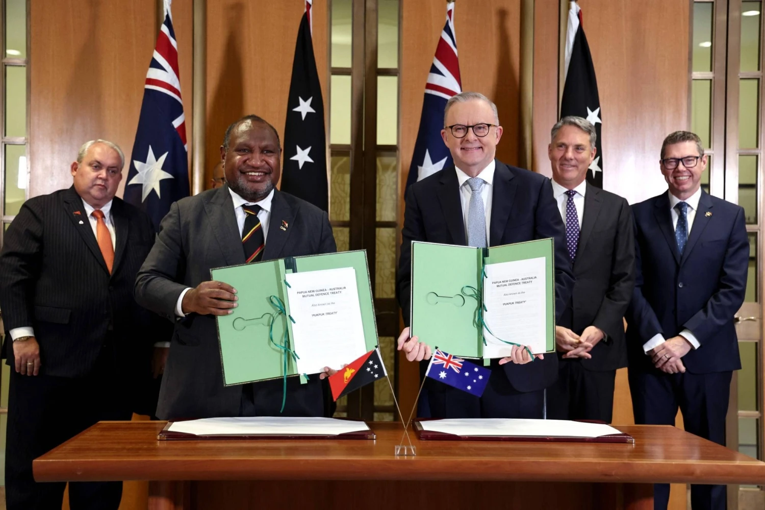 Australia và Papua New Guinea ký hiệp ước quốc phòng