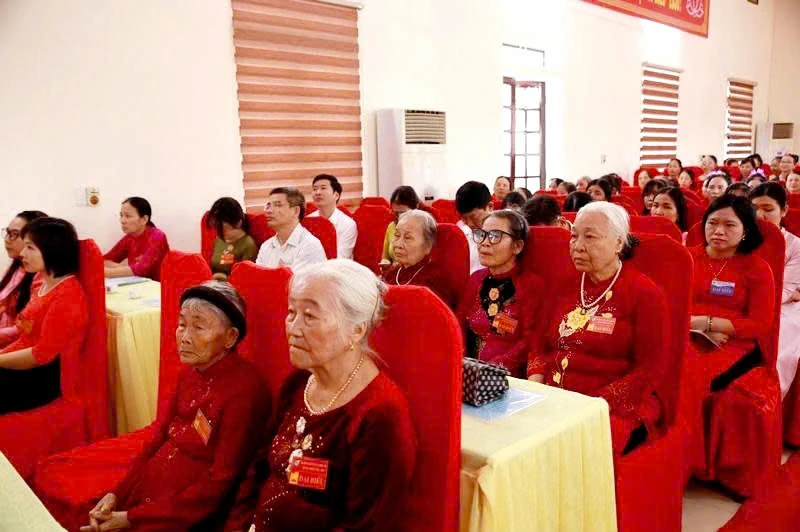 Phụ nữ xã Định Tân: Phát huy truyền thống, bản lĩnh, trí tuệ, khát vọng vươn lên