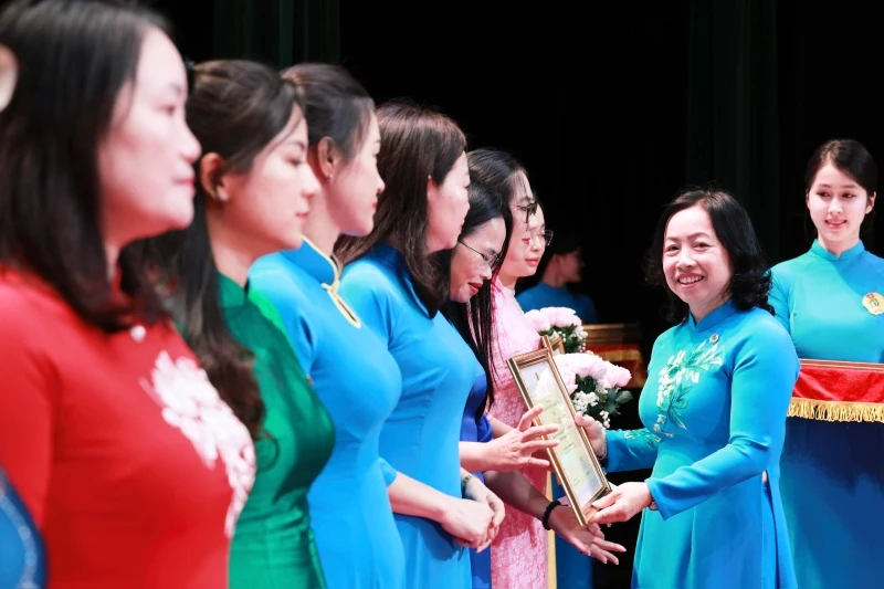 Thanh Hóa có 1 tập thể, 1 cá nhân được biểu dương trong phong trào thi đua “Giỏi việc nước, đảm việc nhà”