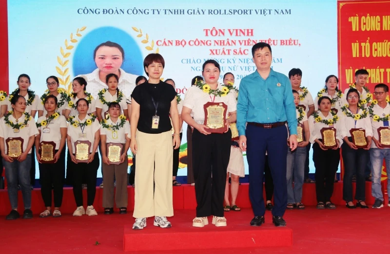 Công đoàn Công ty TNHH Giầy Rollsport Việt Nam tôn vinh 200 cán bộ, công nhân viên tiêu biểu, xuất sắc