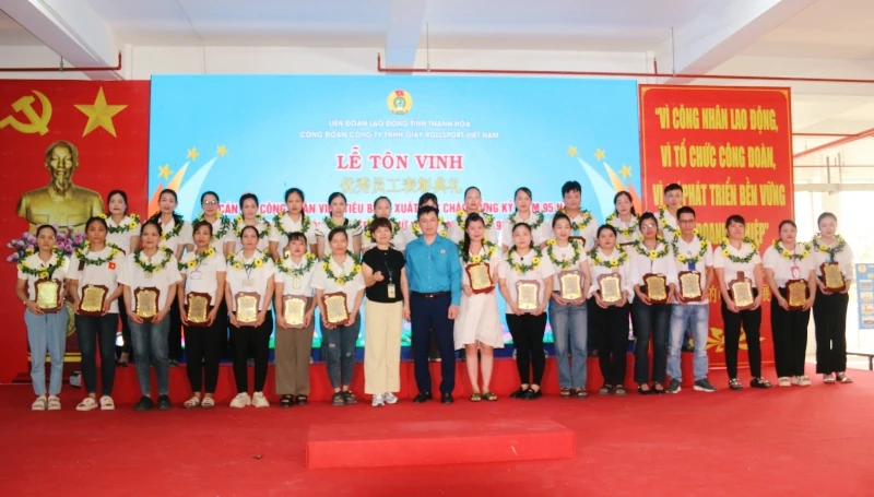 Công đoàn Công ty TNHH Giầy Rollsport Việt Nam tôn vinh 200 cán bộ, công nhân viên tiêu biểu, xuất sắc
