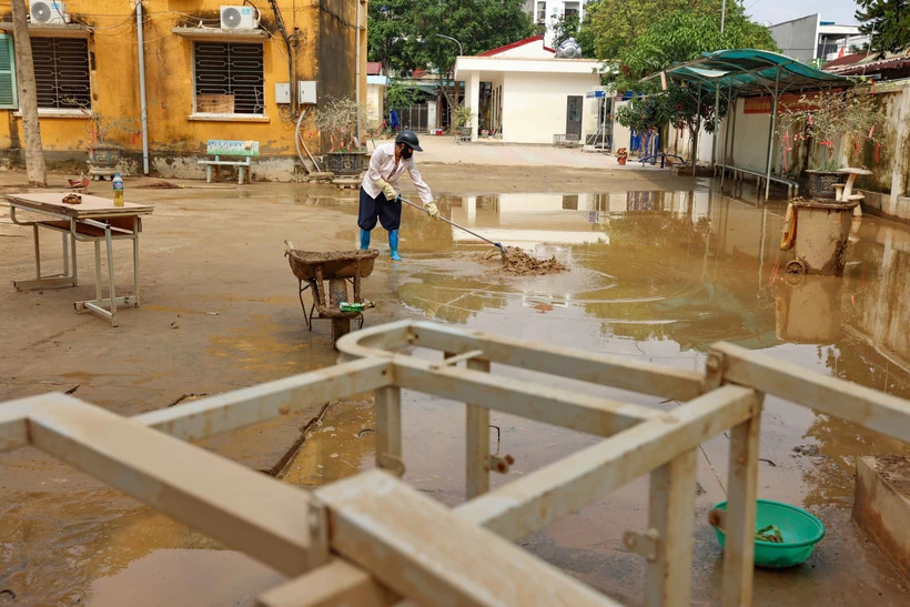 Các biện pháp phòng chống nhiều dịch bệnh về da bùng phát sau mưa lũ