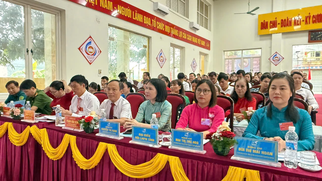 Phụ nữ xã Cẩm Tú: Tiếp tục nâng cao hiệu quả các hoạt động, phong trào trong nhiệm kỳ mới