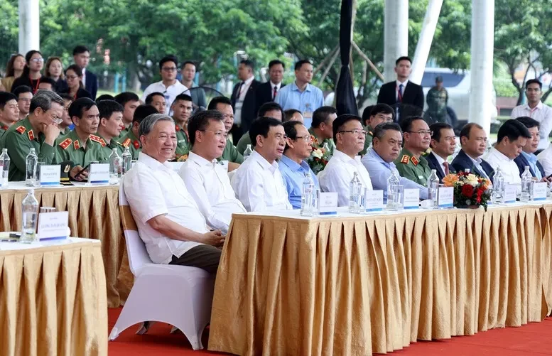 Tổng Bí thư Tô Lâm dự lễ khởi công xây dựng sân vận động hiện đại nhất Việt Nam