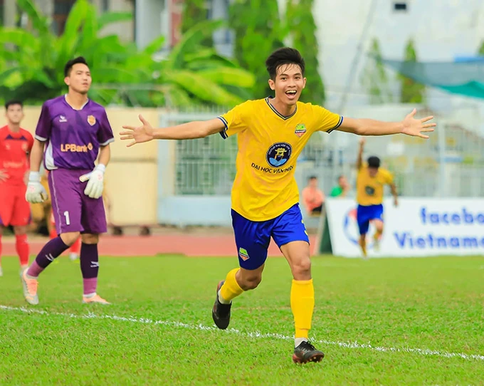 U17 nữ Việt Nam giành vé dự VCK châu Á 2026; Amorim thừa nhận MU chưa thể sánh Liverpool