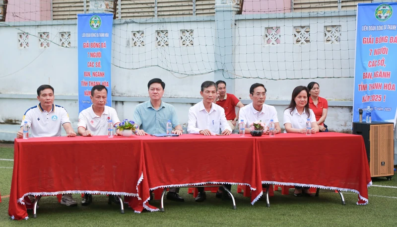 Khai mạc Giải bóng đá 7 người các Sở, ban, ngành tỉnh Thanh Hóa