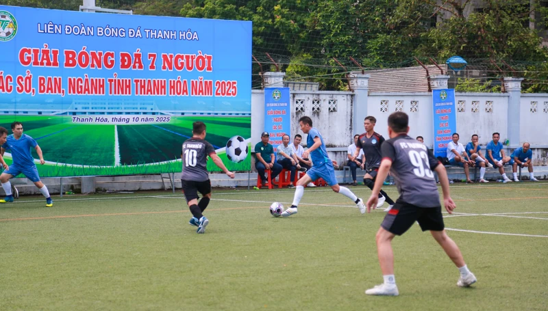 Khai mạc Giải bóng đá 7 người các Sở, ban, ngành tỉnh Thanh Hóa