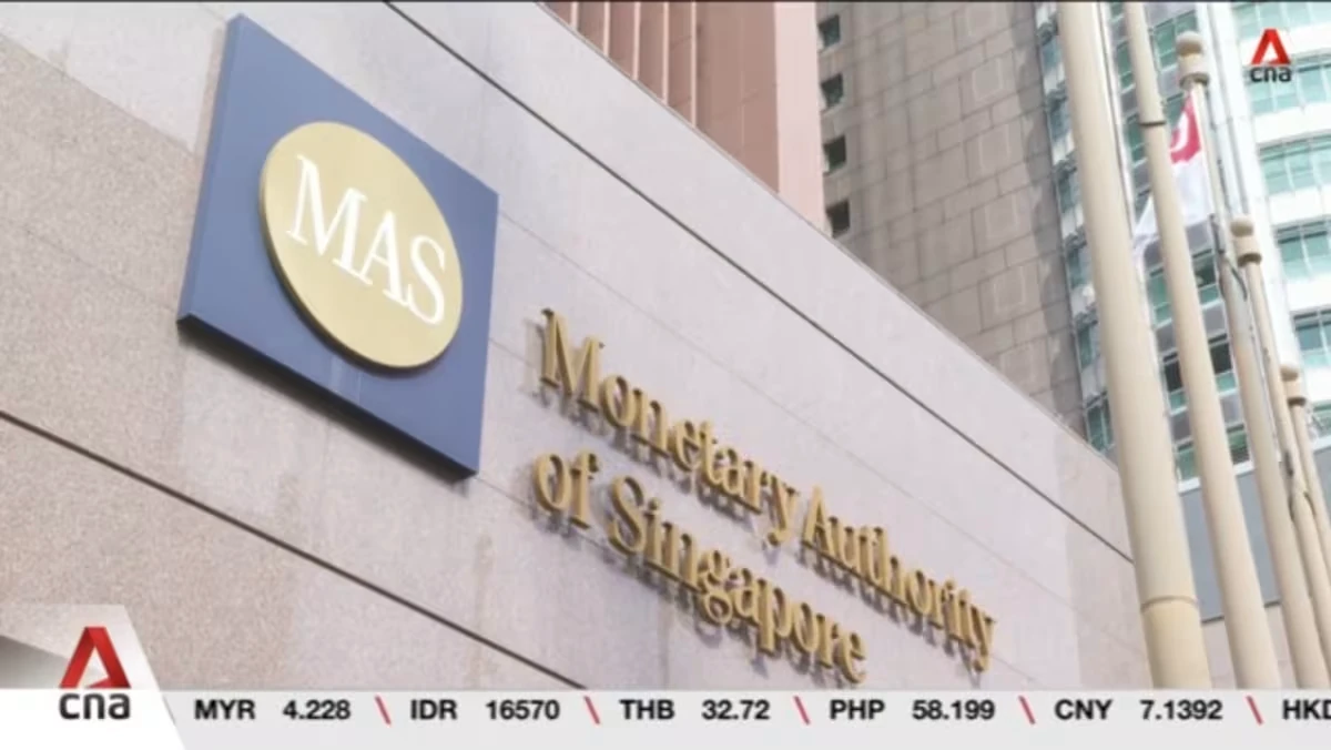 Singapore: Kinh tế tăng trưởng vượt kỳ vọng, Ngân hàng Trung ương giữ nguyên chính sách tiền tệ