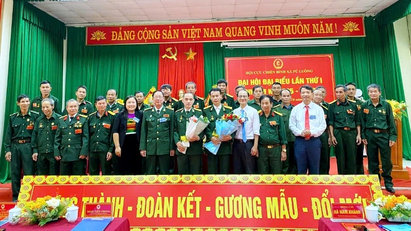 Cựu chiến binh xã Pù Luông gương mẫu đi đầu, tham gia xây dựng điểm đến du lịch thân thiện, hấp dẫn