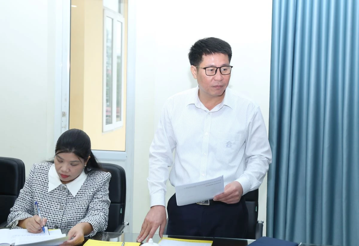 Phó Bí thư Thường trực Tỉnh ủy Nguyễn Hồng Phong thăm, làm việc với hai phường Quảng Phú, Đông Quang