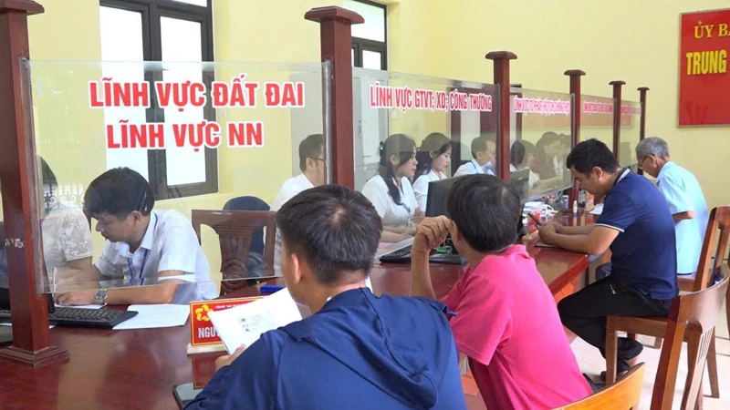Đẩy mạnh cải cách hành chính gắn với chuyển đổi số ở xã Vĩnh Lộc