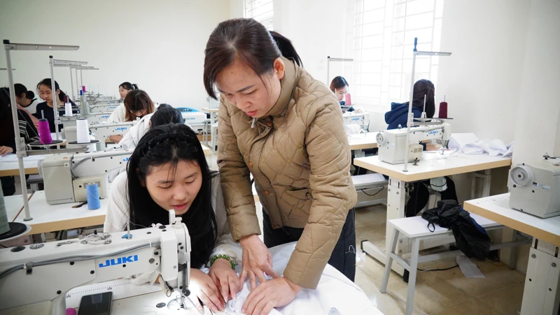 “Chắp cánh” ước mơ cho học sinh khuyết tật