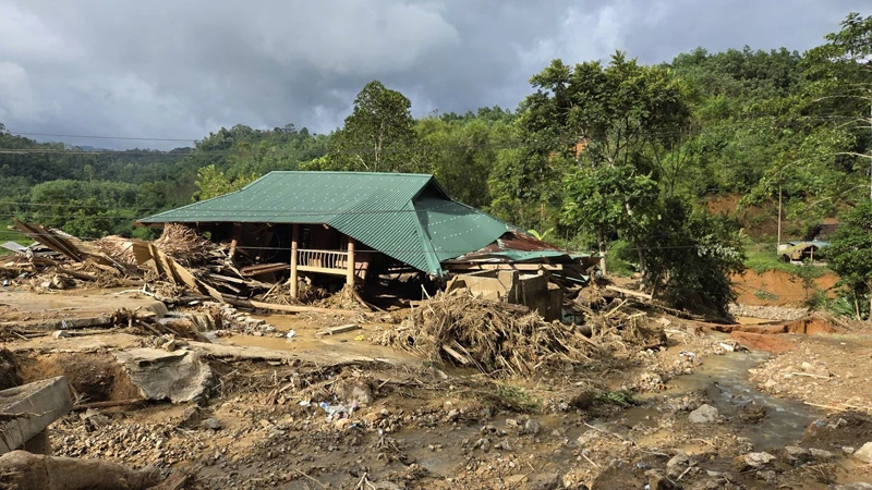 Tìm giải pháp an cư cho người dân sống trong vùng sạt lở