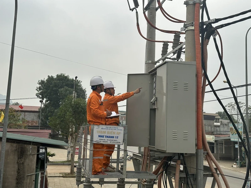Tập trung sửa chữa, nâng cấp công trình điện phục vụ sản xuất
