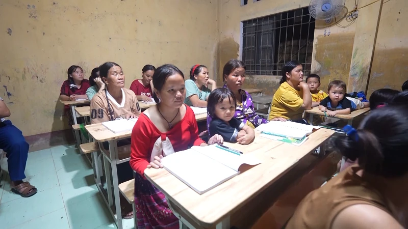 Lớp học “đặc biệt” nơi biên viễn