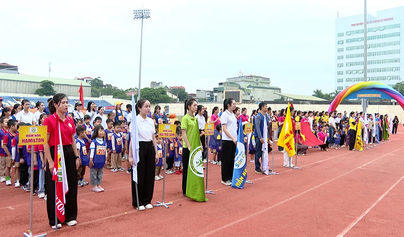 800 vận động viên tham dự “Đường chạy kỷ nguyên mới”