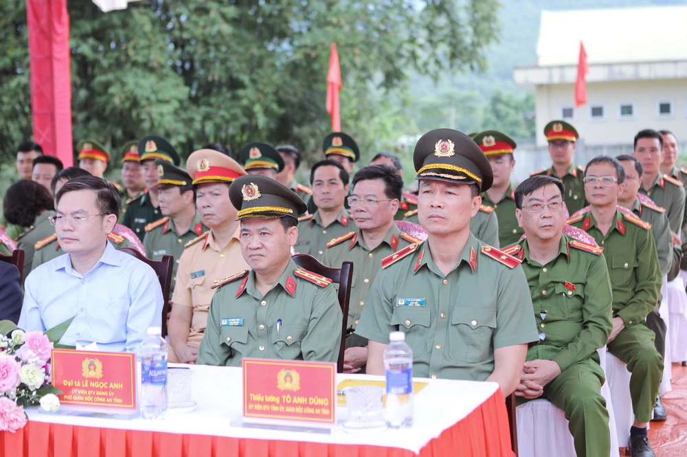 Bí thư Tỉnh ủy Nguyễn Doãn Anh dự lễ khởi công trụ sở làm việc Công an xã Hiền Kiệt