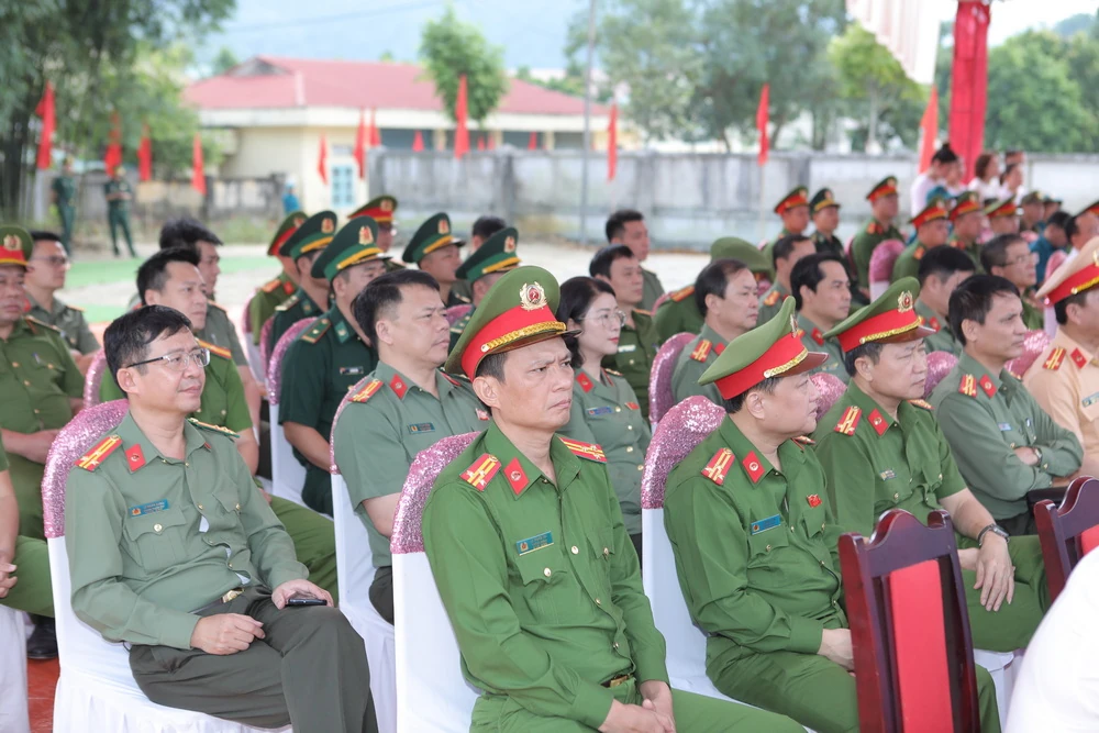 Bí thư Tỉnh ủy Nguyễn Doãn Anh dự lễ khởi công trụ sở làm việc Công an xã Hiền Kiệt