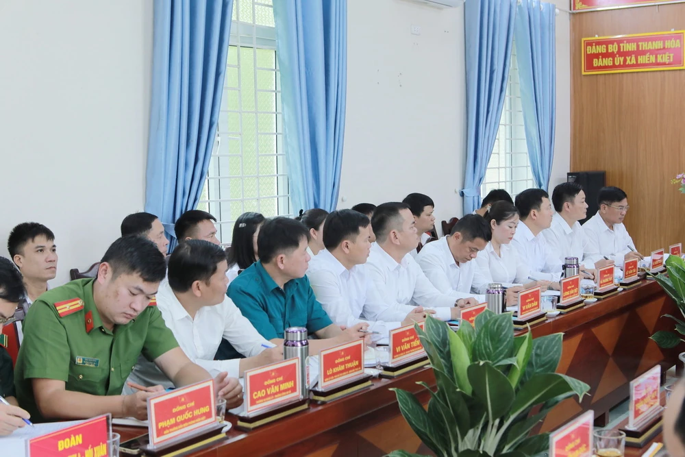 Bí thư Tỉnh ủy Nguyễn Doãn Anh thăm, làm việc với xã Hiền Kiệt và Nam Xuân về thực hiện bộ máy chính quyền địa phương 2 cấp