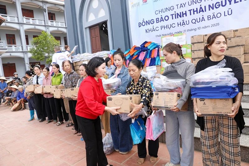 Dược phẩm Tâm Bình ủng hộ đồng bào Thái Nguyên khắc phục hậu quả bão lũ