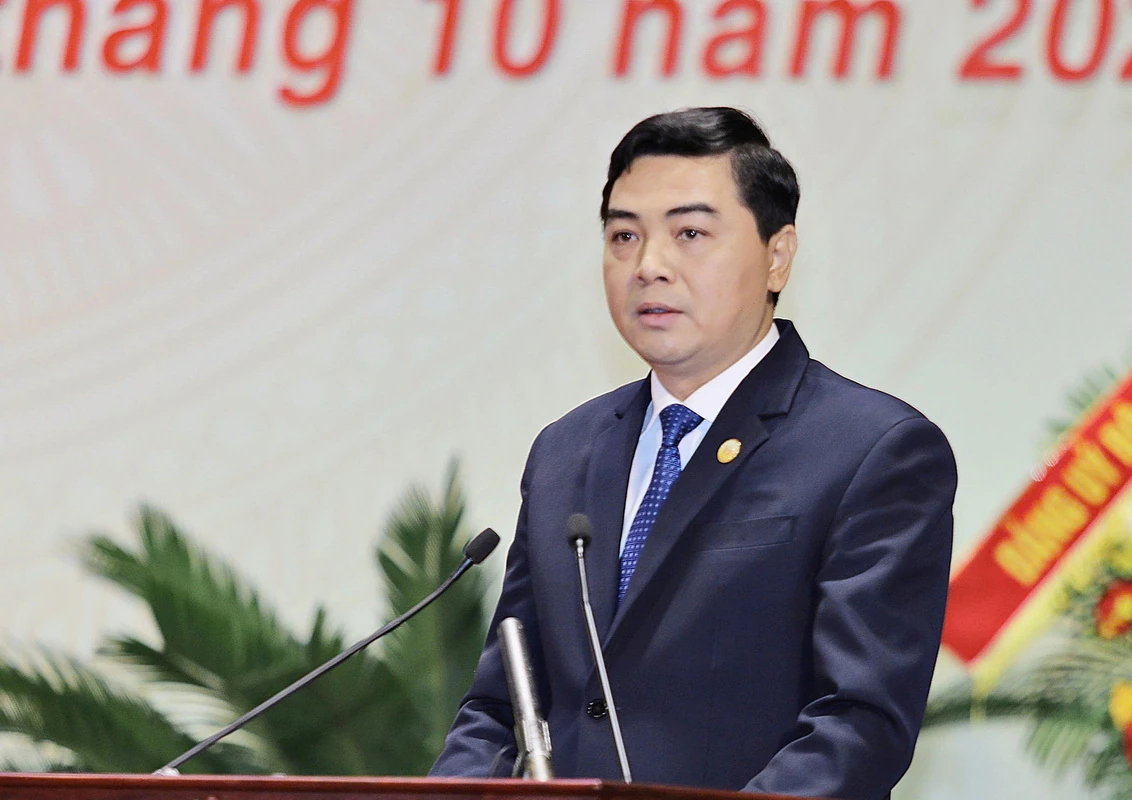 Đoàn kết, trách nhiệm, sáng tạo, thi đua xây dựng Thanh Hóa trở thành tỉnh giàu đẹp, văn minh, hạnh phúc (*)