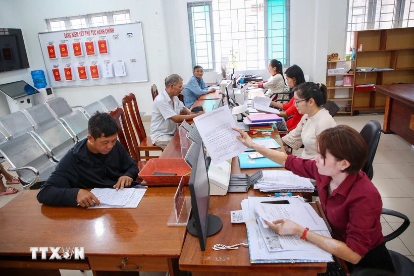 Dự thảo Luật Viên chức sửa đổi: Không thi, xét thăng hạng chức danh nghề nghiệp