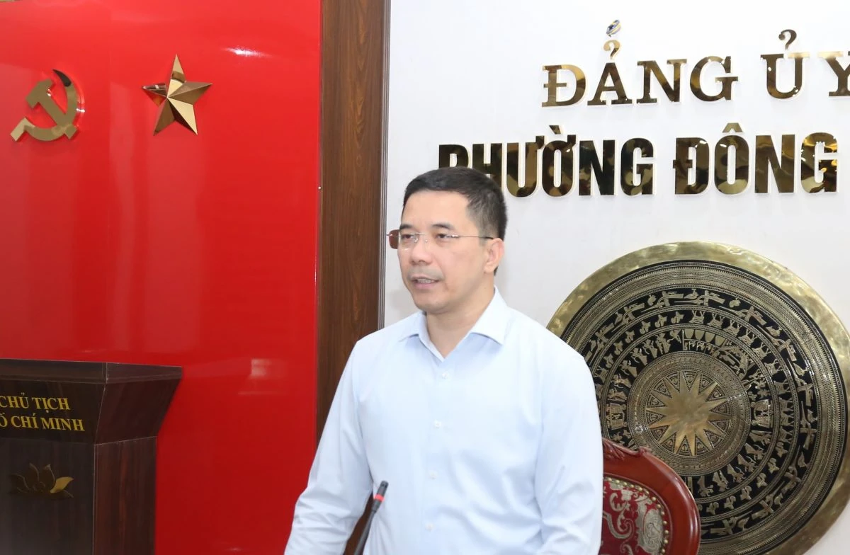 Phó Bí thư Thường trực Tỉnh ủy Nguyễn Hồng Phong thăm, làm việc tại phường Đông Sơn