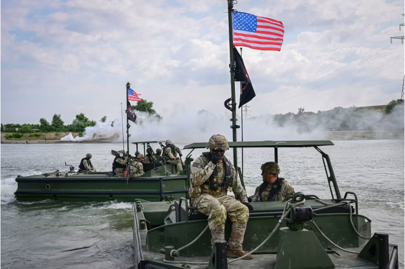 Bộ trưởng Quốc phòng Romania: Mỹ đang giảm dần sự hiện diện quân sự tại châu Âu