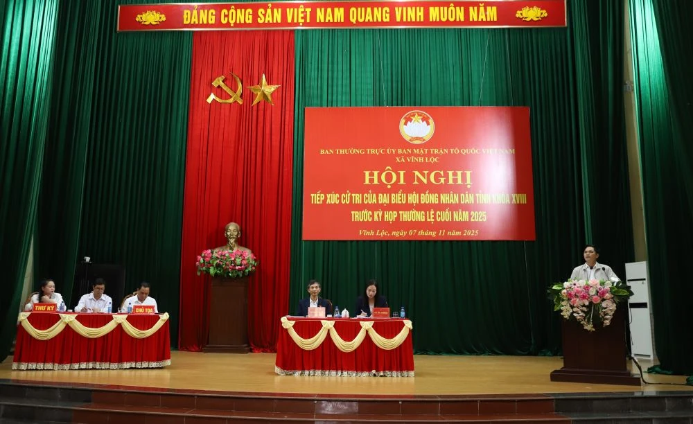 Tổ đại biểu HĐND tỉnh tiếp xúc cử tri xã Vĩnh Lộc