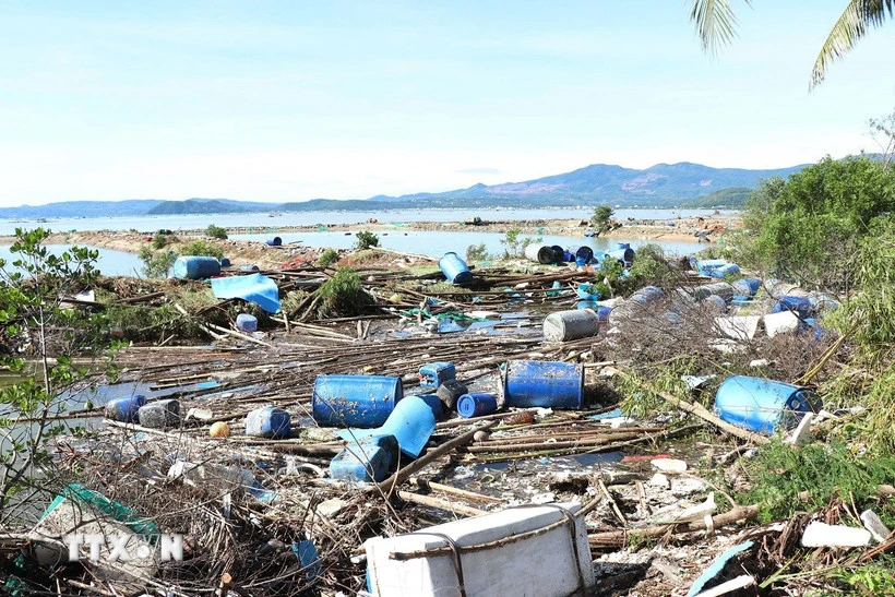 Ước tính thiệt hại ban đầu do ảnh hưởng bão số 13 là 7.050 tỷ đồng