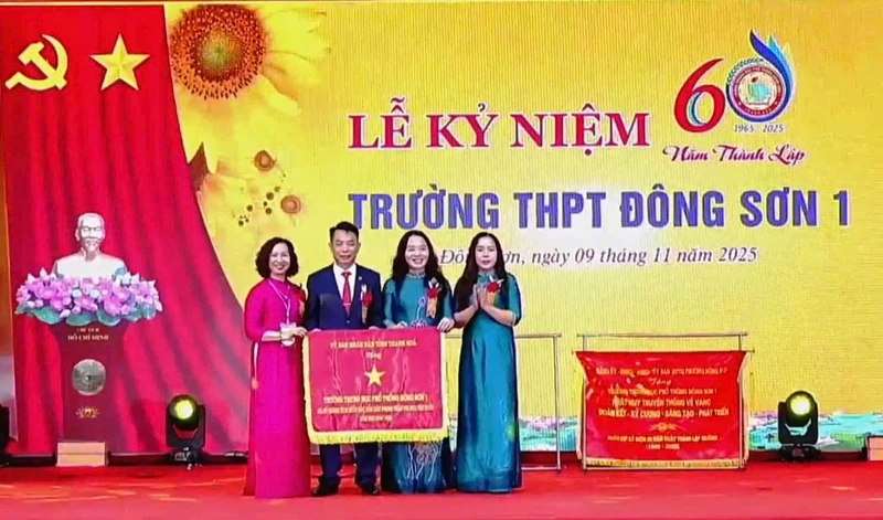 Trường THPT Đông Sơn 1 kỷ niệm 60 năm thành lập