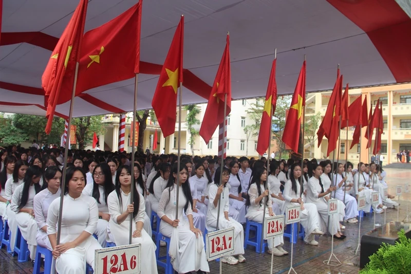 Trường THPT Đông Sơn 1 kỷ niệm 60 năm thành lập